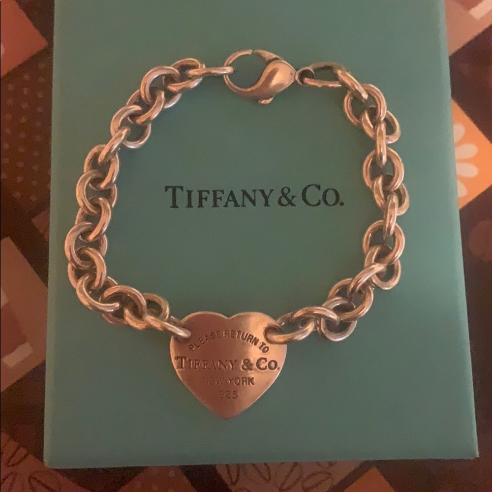 Tiffany & Co heart charm bracelet. 7.5 inches.